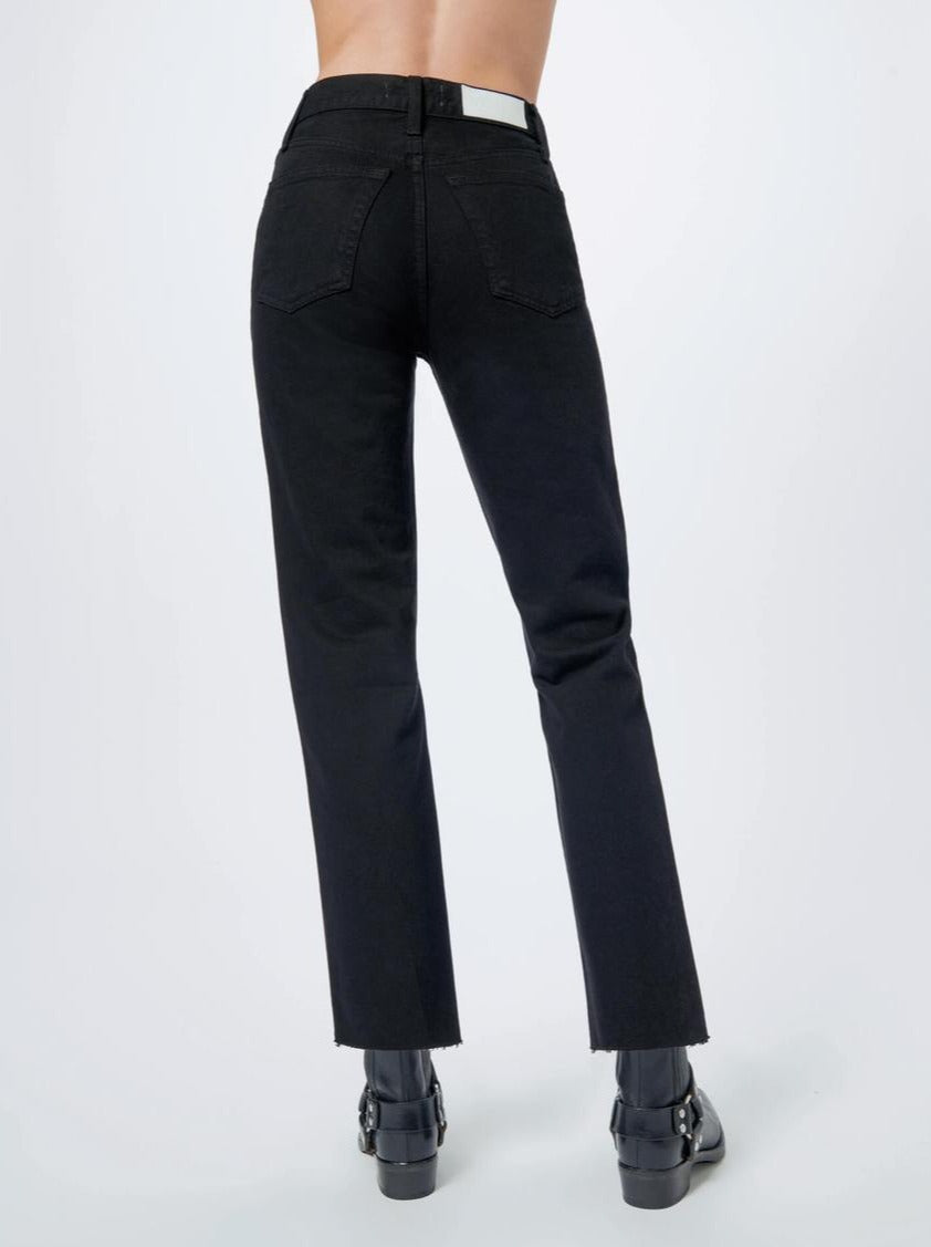 FADEBLK85 70S STOVE PIPE JEANS
